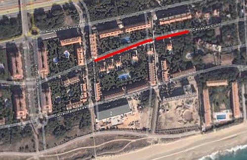 Localitzaci&oacute; del problema 4: Pilons al carrer CUNIT (Entre els carrers ROSES i PALAM&Oacute;S)