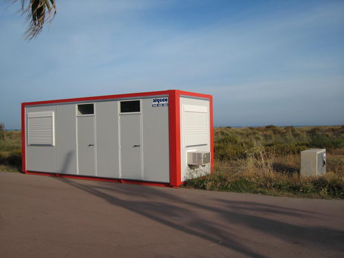 M&ograve;dul de la Creu Roja del carrer Roses MAL SITUAT (Sense visibilitat de la platja) (Estiu 2007)