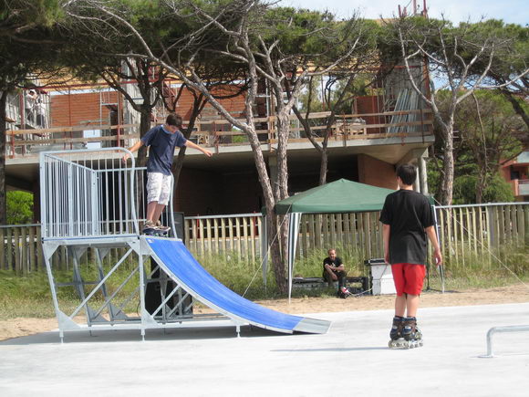 Estrena oficial de la pista d'SKATE de Gav&agrave; Mar amb m&uacute;sica (19 de maig de 2007)