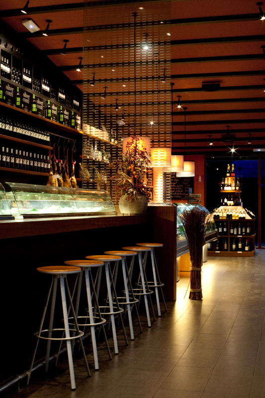 Imagen del reformado restaurante 'El Torreon' de Gav� Mar (A�o 2011) (web oficial del restaurante)