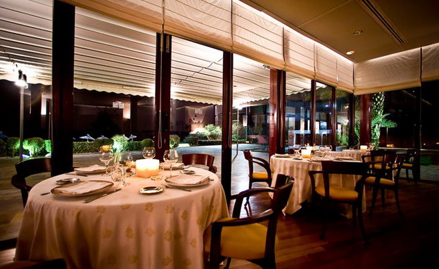 Imatge d'un sal del restaurant Tropical de Gav Mar