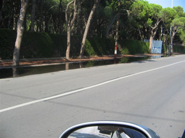 Inundaci&oacute; de l'avinguda Europa de Gav&agrave; Mar