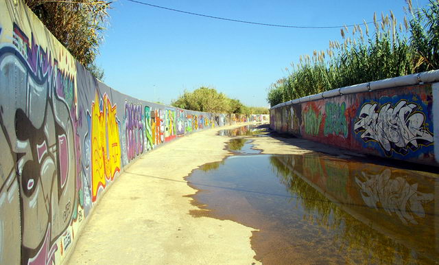 Imagen del tramo canalizado y cimentado de la Riera dels Canyars (26 de Octubre de 2008) (Fotograf�a: Joaquim Cano)